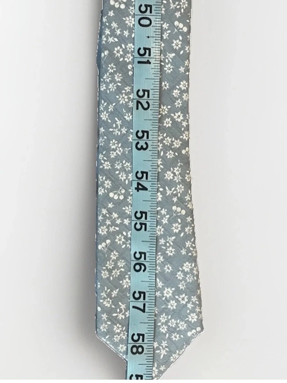 Bar III 100% Cotton Blue/White Floral  Tie (2.5 in x 59 in)